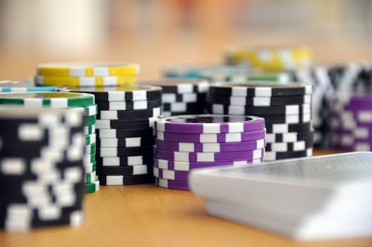 Win Big at Online Poker: Debunking Myths and Mastering Strategies